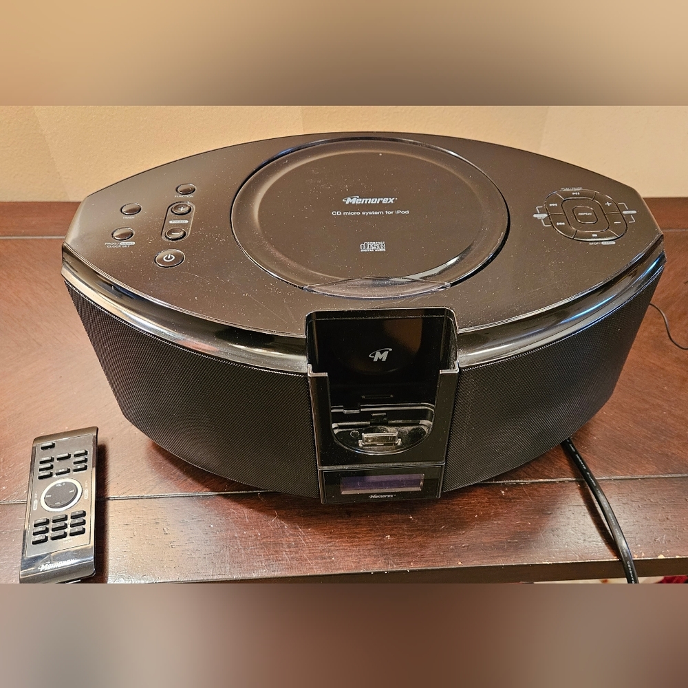 Memorex Mi1111 Home CD Micro System for iPod, black